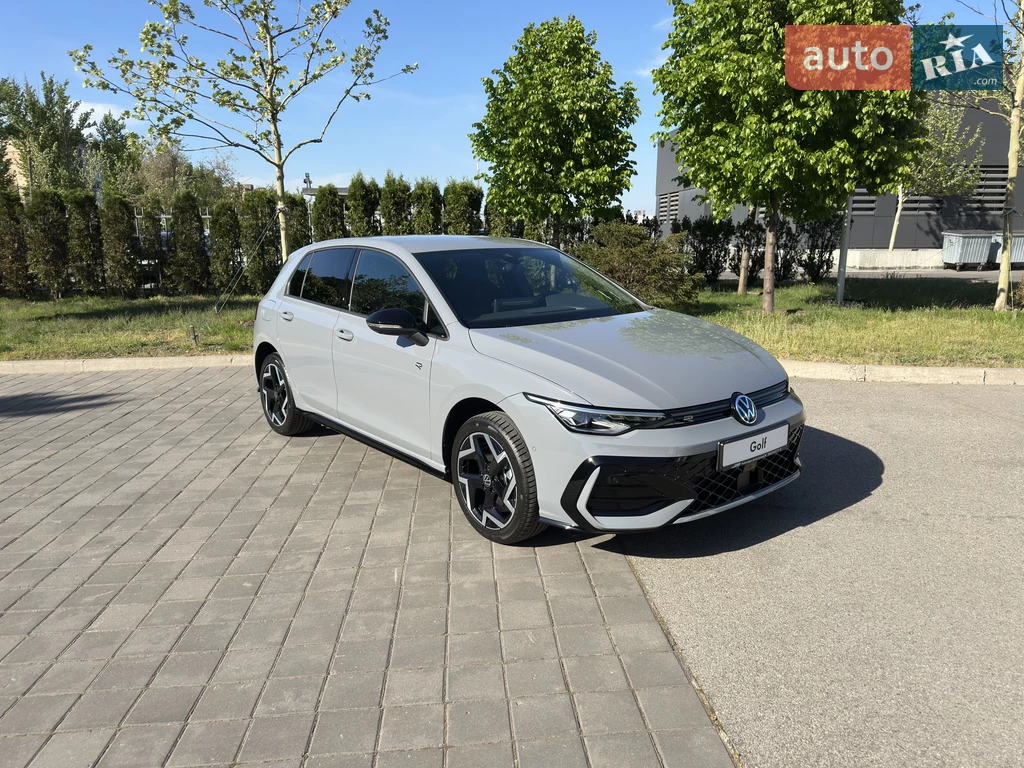 Volkswagen Golf R-Line