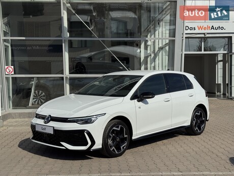 Volkswagen Golf 2025
