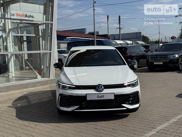 Volkswagen Golf 2025