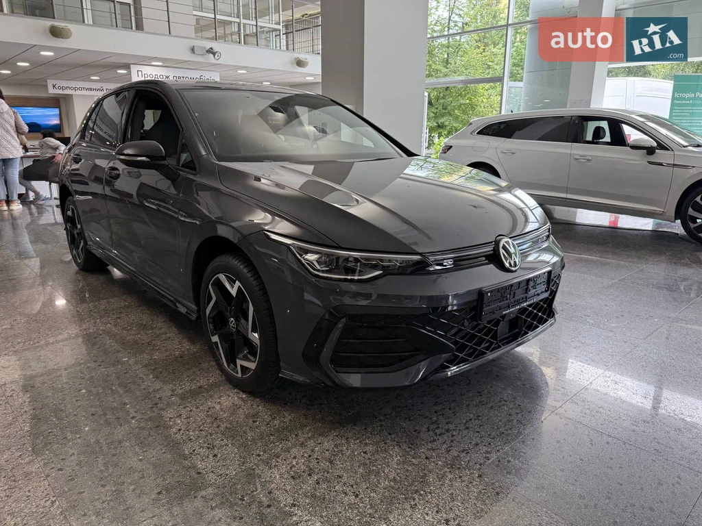 Volkswagen Golf R-Line