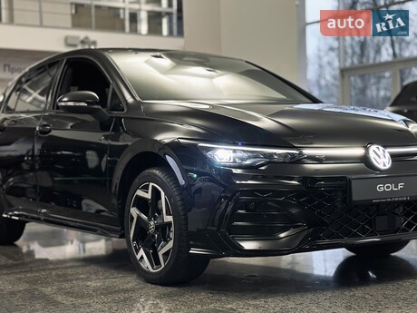 Volkswagen Golf 2025