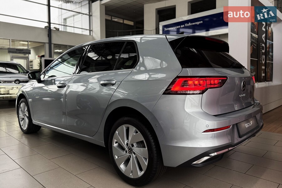 Volkswagen Golf - фото 5