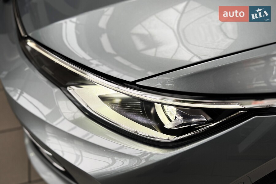 Volkswagen Golf - фото 6