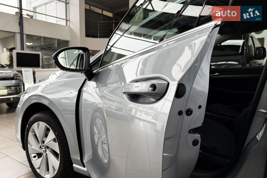 Volkswagen Golf - фото 7