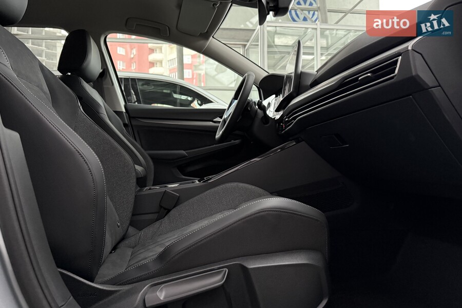 Volkswagen Golf - фото 17