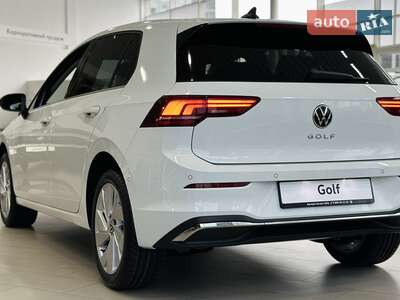 Новый Volkswagen Golf 2025 - фото 2
