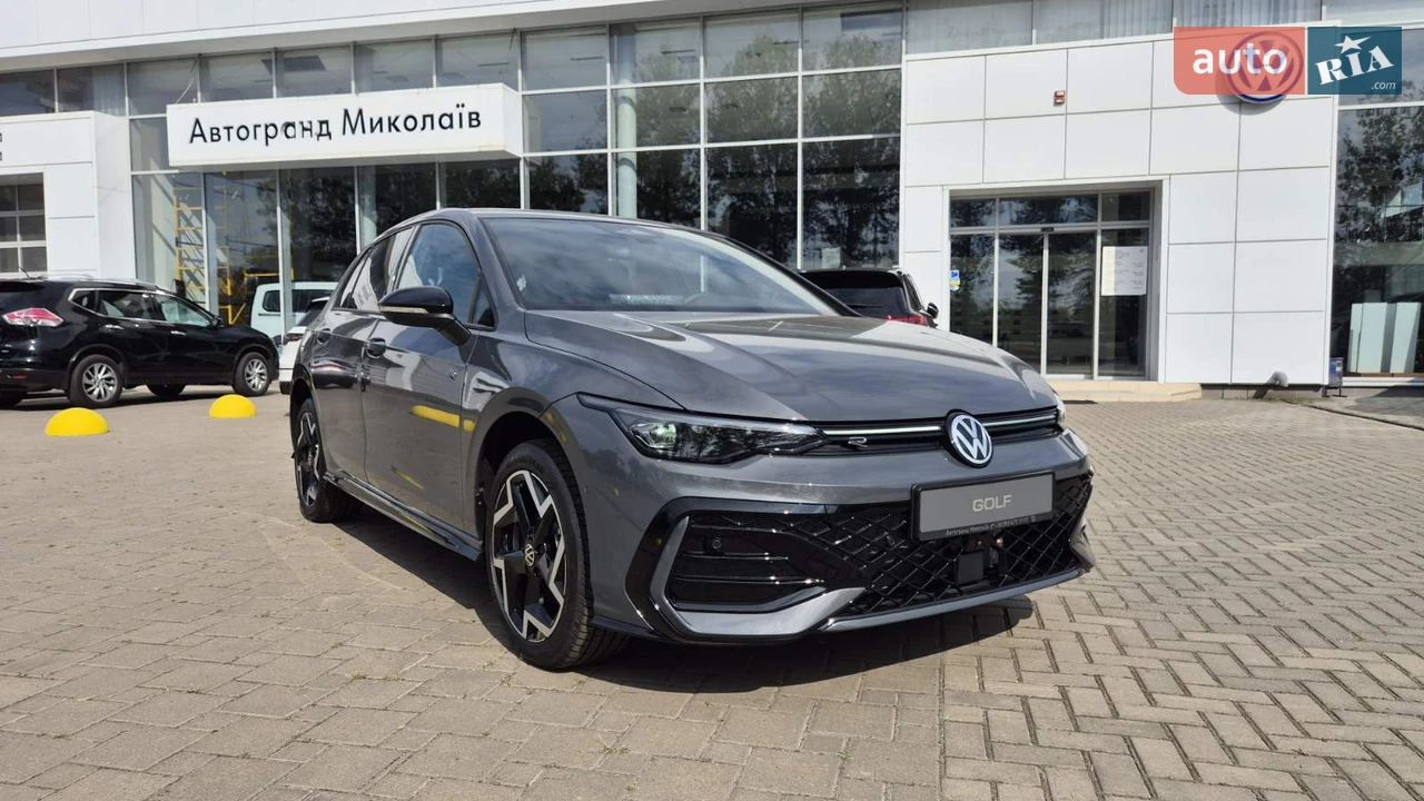 Volkswagen Golf R-Line