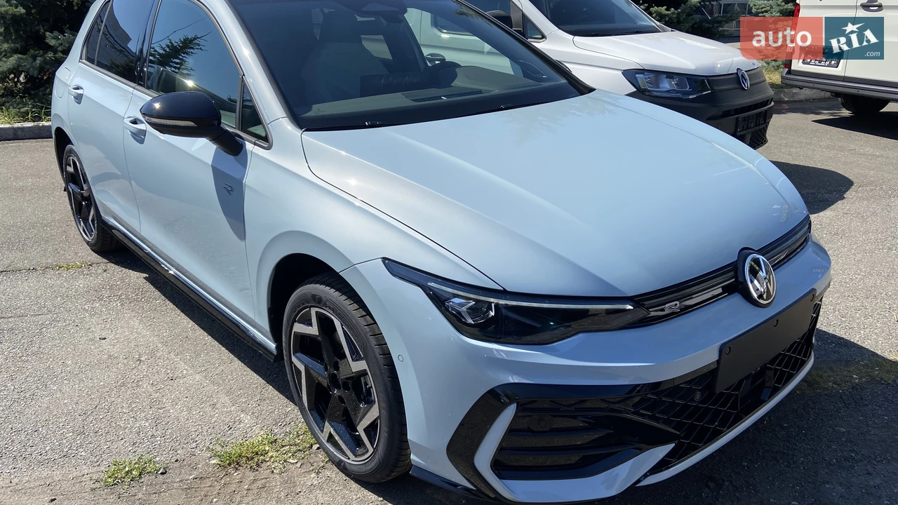 Volkswagen Golf R-Line