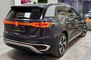 Volkswagen ID.6 Crozz Pro