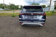 Volkswagen ID.6 Crozz Pro