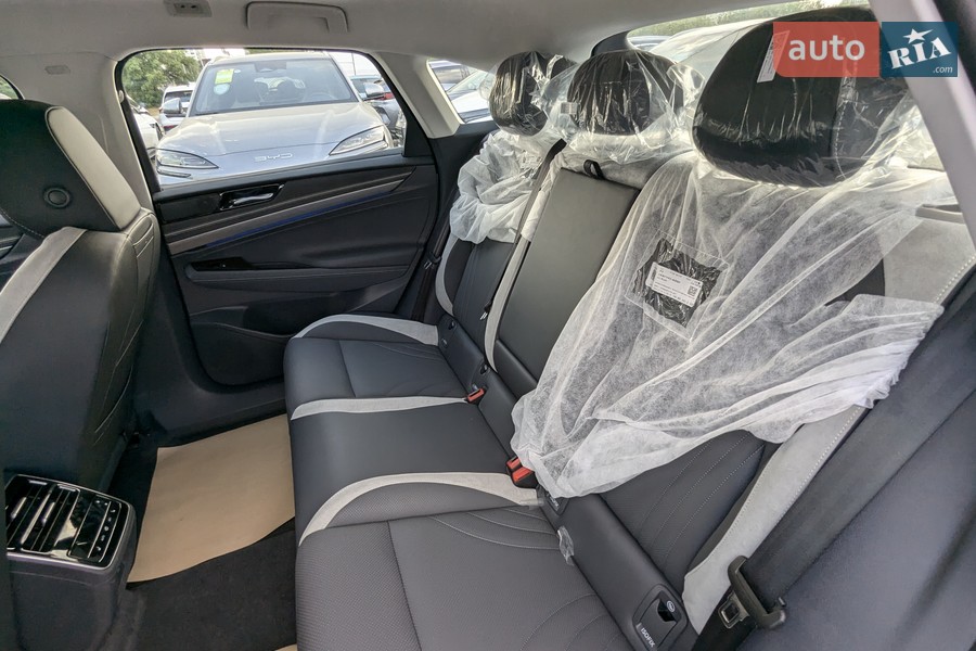 Volkswagen ID.7 - фото 26