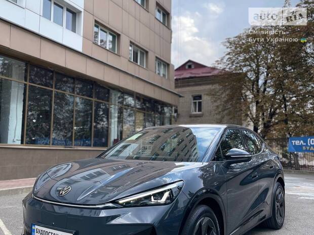 Volkswagen ID. UNYX 2025