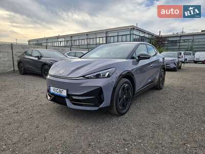 Volkswagen ID. UNYX 2025 Ultra