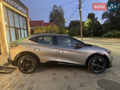 Новый Volkswagen ID. UNYX 2025 - фото 4