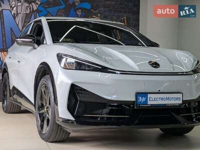 Volkswagen ID. UNYX 2025 Ultra