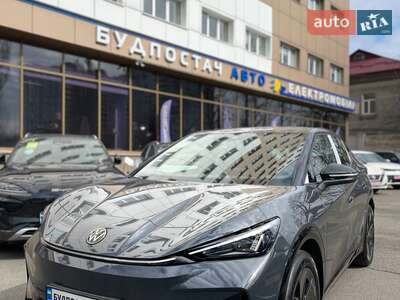Volkswagen ID. UNYX 2025 Ultra