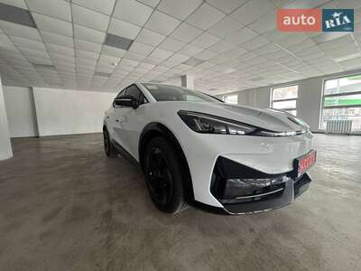 Volkswagen ID. UNYX 2025 Pro