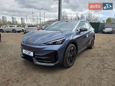 Volkswagen ID. UNYX 2025 Pro