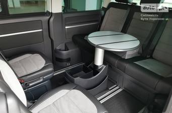 Volkswagen Multivan 2023 Comfortline