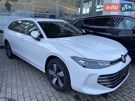 Volkswagen Passat 2025