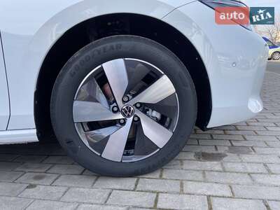 Новый Volkswagen Passat 2025 - фото 3