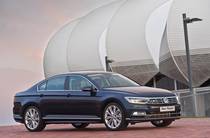 Volkswagen Passat Premium R-line