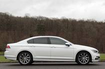 Volkswagen Passat Premium R-Line