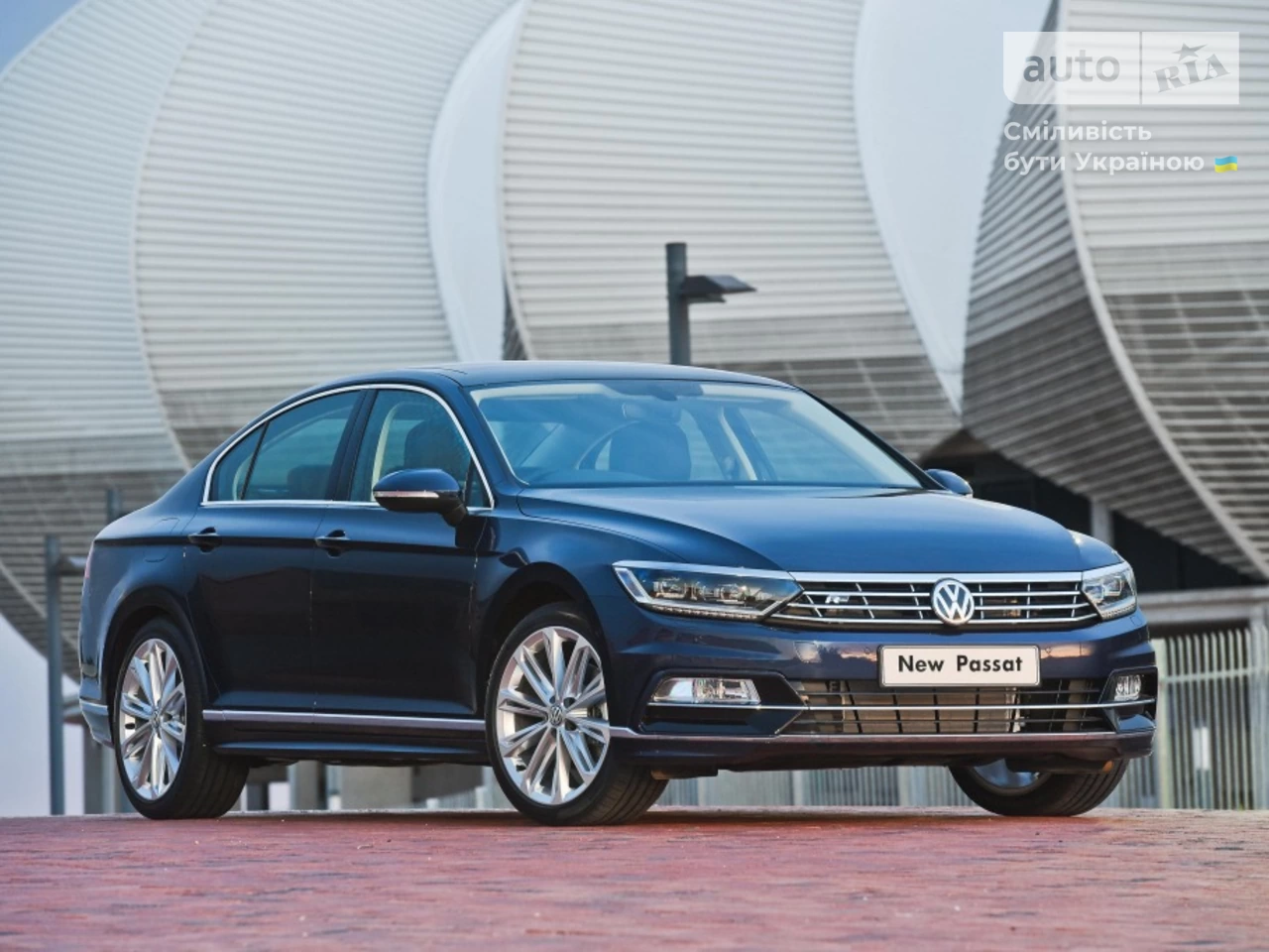 Volkswagen Passat Premium R-Line