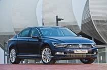 Volkswagen Passat Premium R-Line