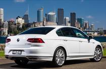 Volkswagen Passat Premium R-Line