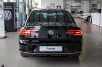 Volkswagen Passat Executive Life