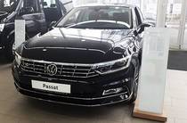 Volkswagen Passat Premium R-line