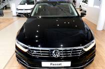 Volkswagen Passat Premium R-Line