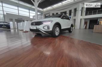 Volkswagen T-Roc 1.4 TSI AT (150 к.с.) 2023