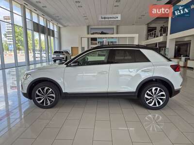 Volkswagen T-Roc 2025 Sport+