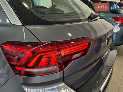 Новий Volkswagen T-Roc 2025 - фото 3
