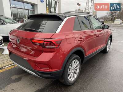 Новий Volkswagen T-Roc 2025 - фото 3