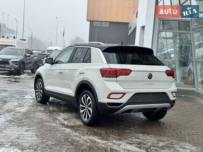 Новий Volkswagen T-Roc 2025 - фото 5