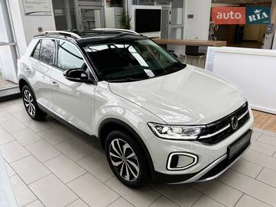 Новий Volkswagen T-Roc 2025 - фото 3