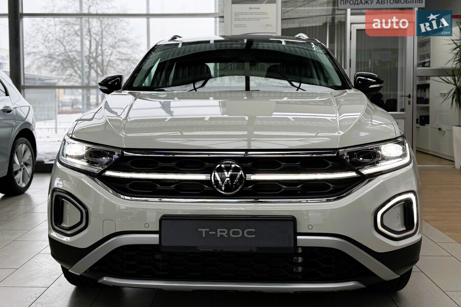 Volkswagen T-Roc - фото 2