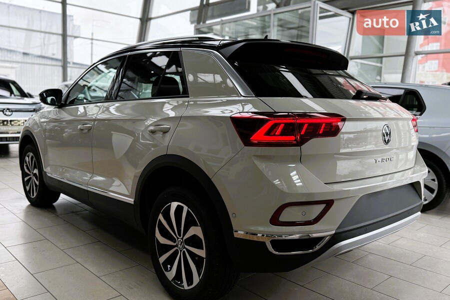 Volkswagen T-Roc - фото 7