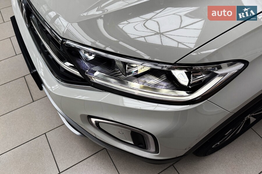 Volkswagen T-Roc - фото 8