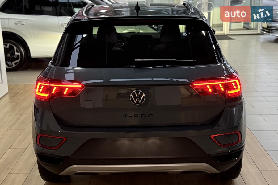 Volkswagen T-Roc - фото 6