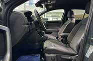 Volkswagen T-Roc - фото 13