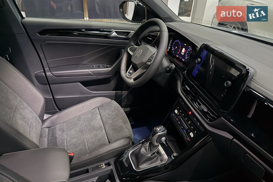 Volkswagen T-Roc - фото 23
