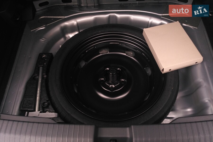 Volkswagen T-Roc - фото 24