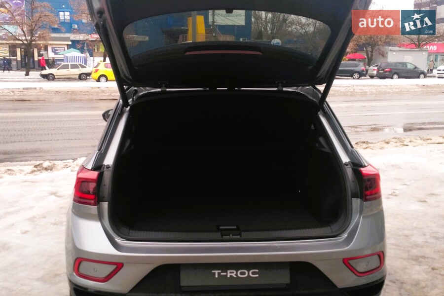 Volkswagen T-Roc - фото 13