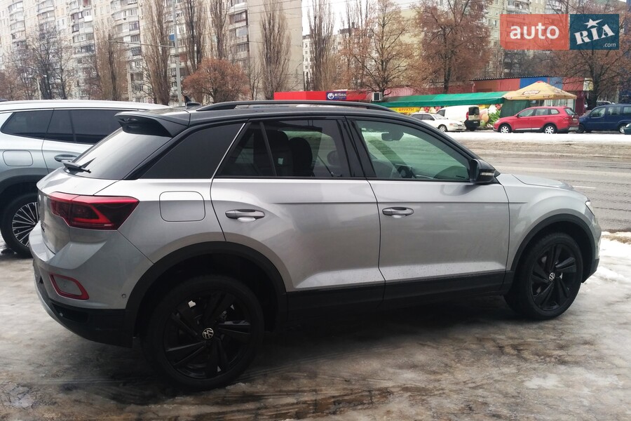 Volkswagen T-Roc - фото 7