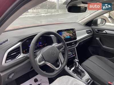 Новий Volkswagen T-Roc 2025 - фото 3