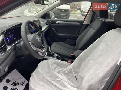 Новий Volkswagen T-Roc 2025 - фото 5